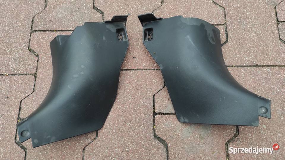 Toyota Yaris II osłony progów Pozostałe Otwock