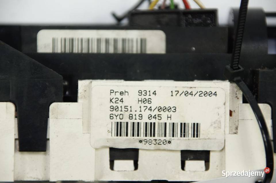 PRZEŁĄCZNIK SKODA FABIA I 6Y0819045H Części samochodowe Lipno