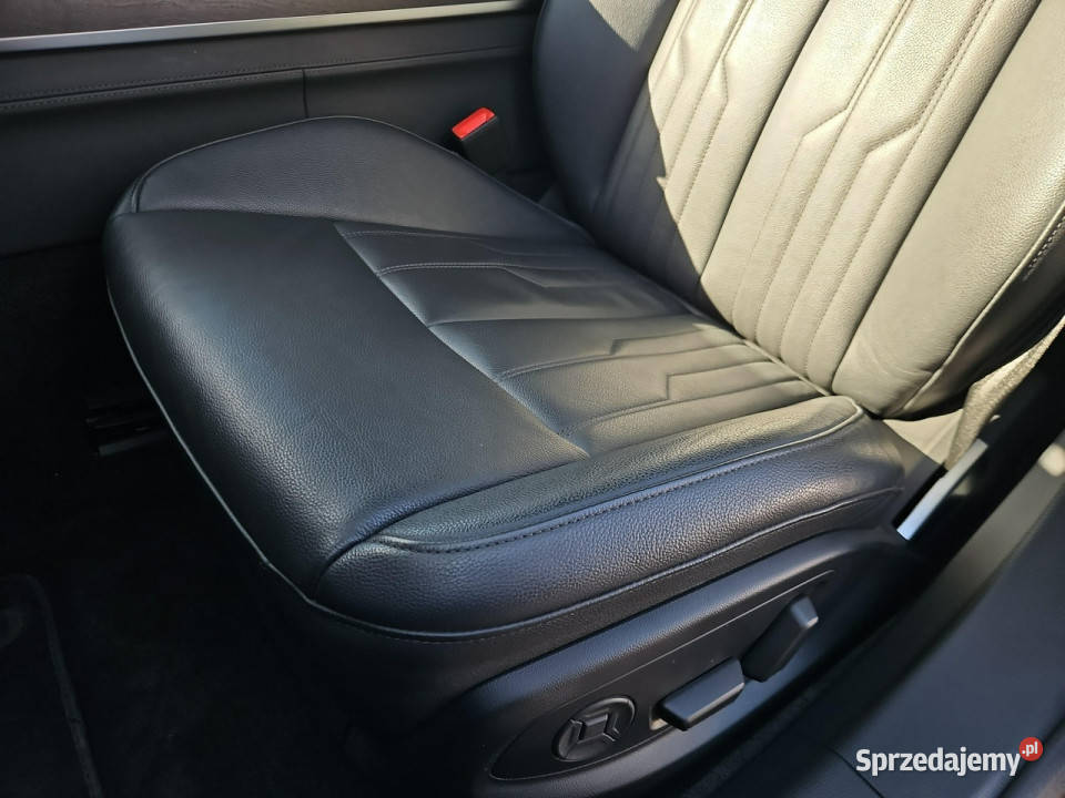 Audi A8 Sedan / Limuzyna