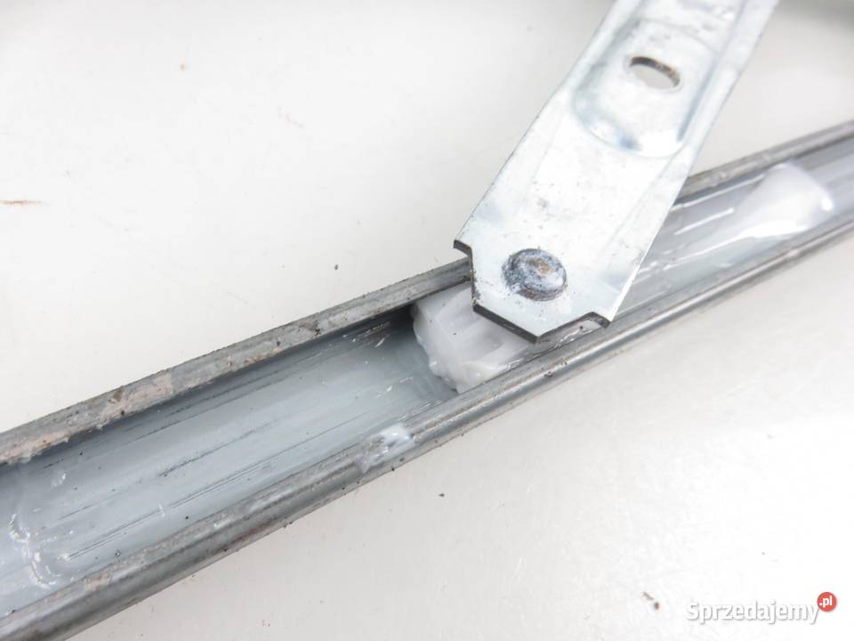 PODNOŚNIK SZYBY PRAWY TYLNY INFINITI Q50