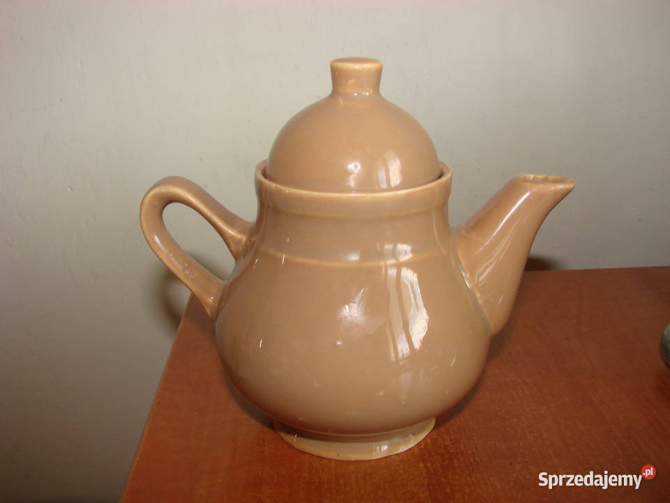 porcelitowy czajniczek do zaparzania herbaty Pruszcz Gdański