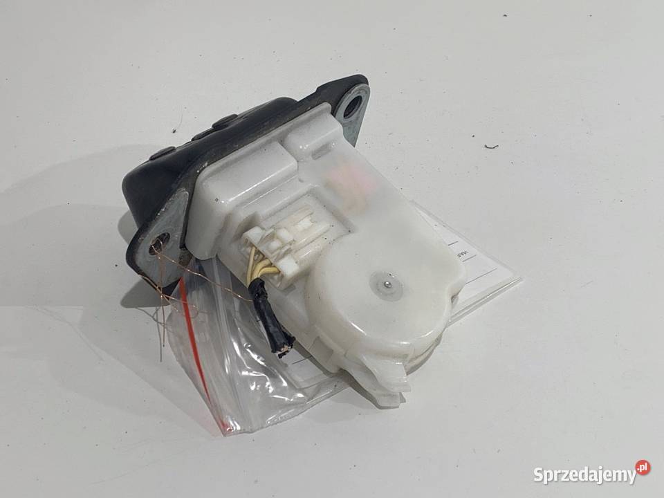 ZAMEK KLAPY TYŁ NISSAN NOTE E11 Hatchback 0513