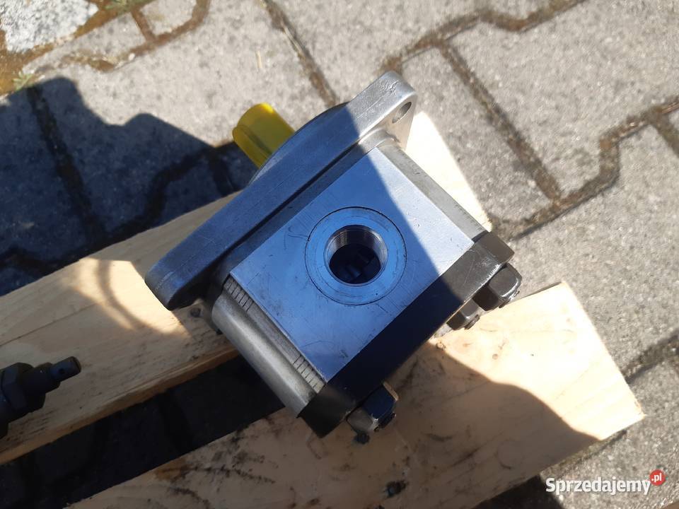 Pompa zębata Bosch Rexroth 1PF2G241004RA01MB 530 Perzów
