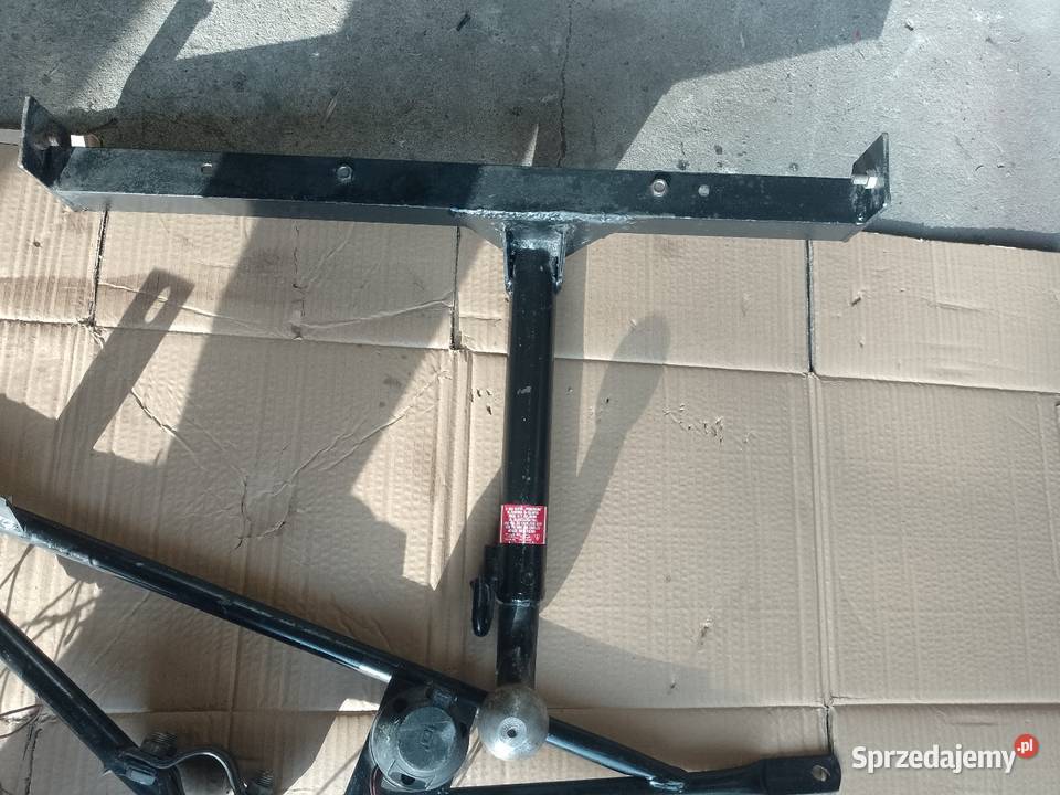 Sprzedam fabrycznie nowy hak fiat 125p Pozostałe