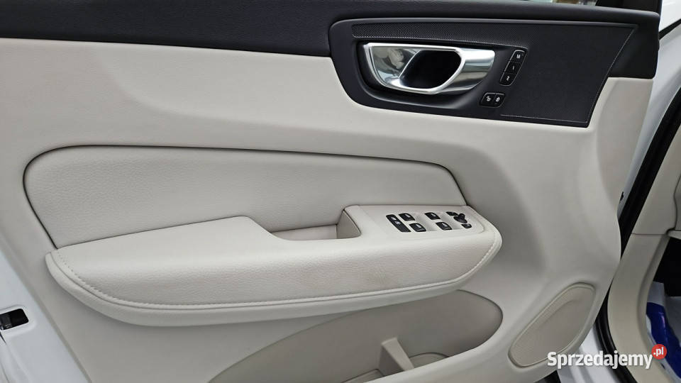 Volvo XC 60 B5 B AWD Plus Bright aut Z Polskiego czujnik parkowania Samochody osobowe Warszawa