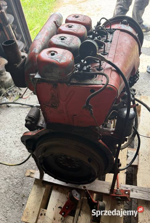 Silnik Deutz Fahr F4L912 4cyl 55 kombajn Fahr Zahajki