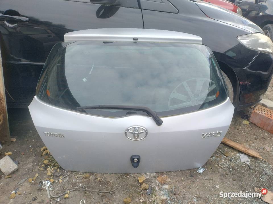 Klapa Bagażnika Kpl Lak1E71F8 Toyota Yaris II 5 Elbląg
