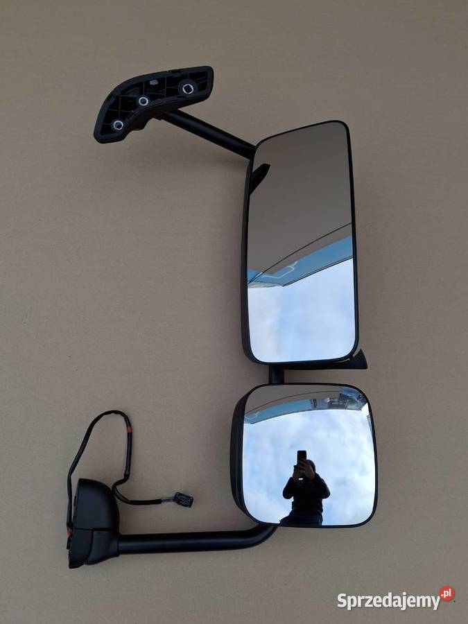 MERCEDES ATEGO LUSTERKO ZEWNĘTRZNE PRAWE Bieleń