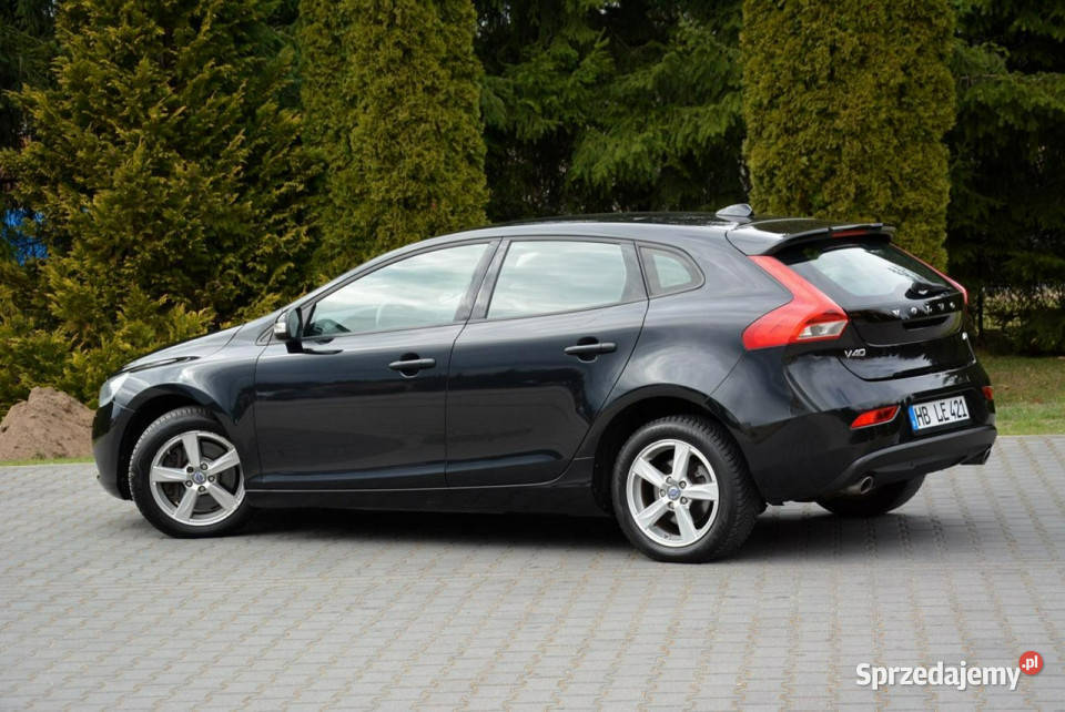 Volvo V40 Xenon Ledy Virtual Zegary Parktronik Hatchback sprzedam