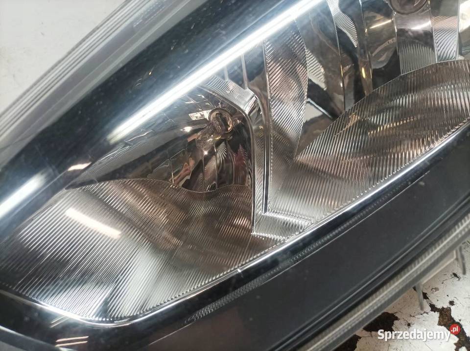 LAMPA PRZÓD LEWA EUROPA JT7613W030CD Ford Motoryzacja