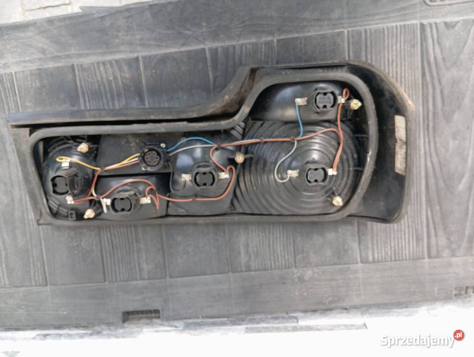 Lampa Lewy Tył BMW 735I E32 35 I 1374041L dolnośląskie Lubin