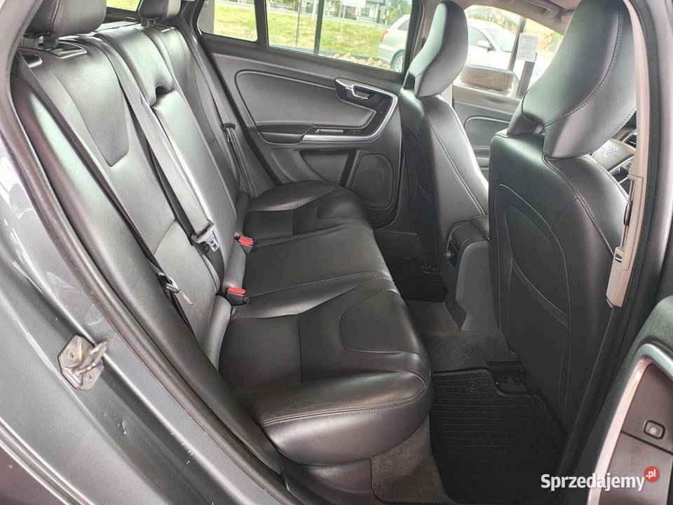 Volvo V60 Zarejestrowane Zadbane 2015r 20 Diesel elektryczne lusterka Zarszyn