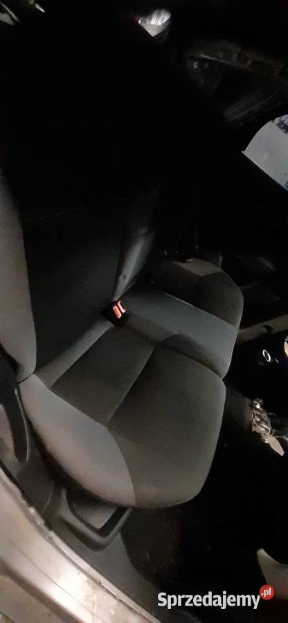 Podsufitka HATCHBACK Ford Focus fotele Nisko