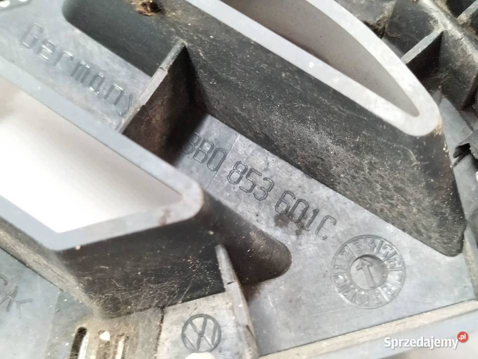 ATRAPA GRILL PRZÓD LIFT VW Volkswagen Passat V Rok produkcji 2000
