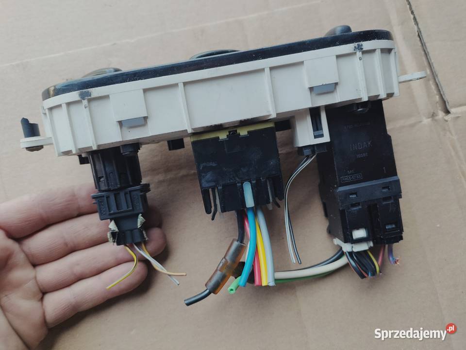 Panel nawiewu klimatyzacji FORD MONDEO MK2 Kamień-Kolonia