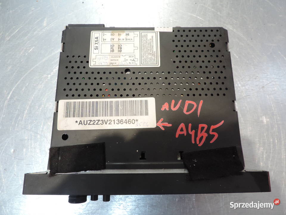 AUDI A4 B5 A6 C4 RADIO GAMMA CC Z KODEM Rok produkcji 1999 Sprzęt audio fabryczny Nowy Sącz
