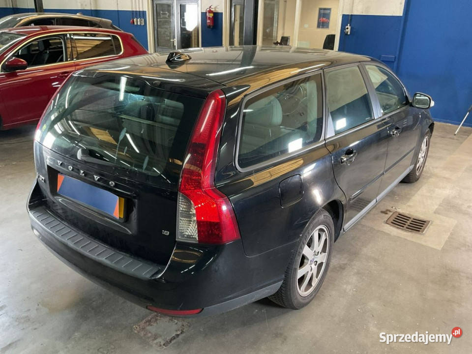 Volvo V50 liftingu benzyna alufelgi klimatronik benzyna Wejherowo