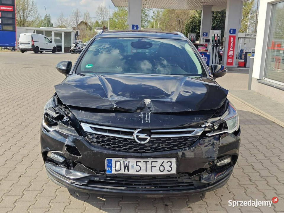 Opel Astra K 20152021 światła LED Astra sprzedam