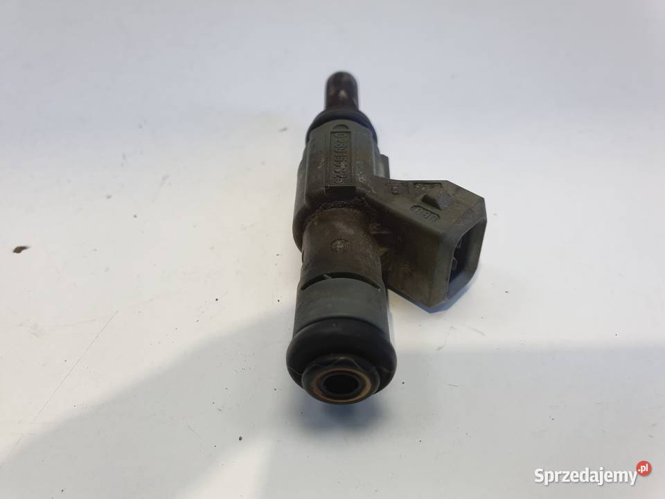 Audi A6 C5 Passat B5 18 T turbo WTRYSKIWACZ Janów