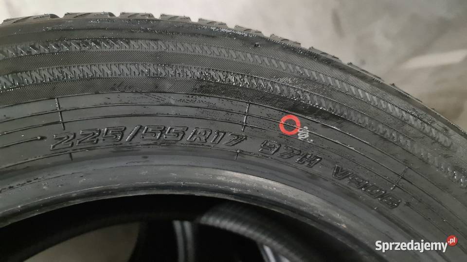 Sprzedam używane zimowe opony Yokohama 22555R17 Samochodowe Warszawa