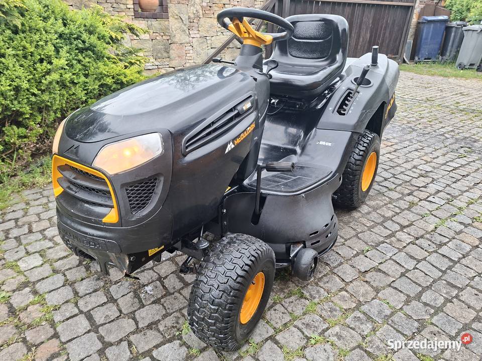 Mc Culloch traktor kosiarka 1 w ogrodach
