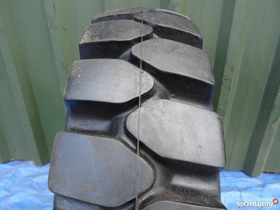 OPONA SOLIDEAL 700 700 R 15 PEŁNA NOWA 600