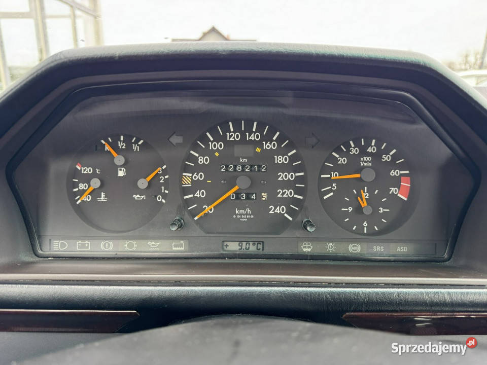 Mercedes E 200 CE klima automat W124 19841997 2/3 Mercedes-Benz Chełm Śląski