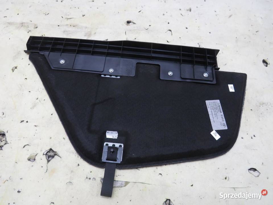 WYKŁADZINA BAGAŻNIKA PRAWA AVENSIS T27 T29 KOMBI