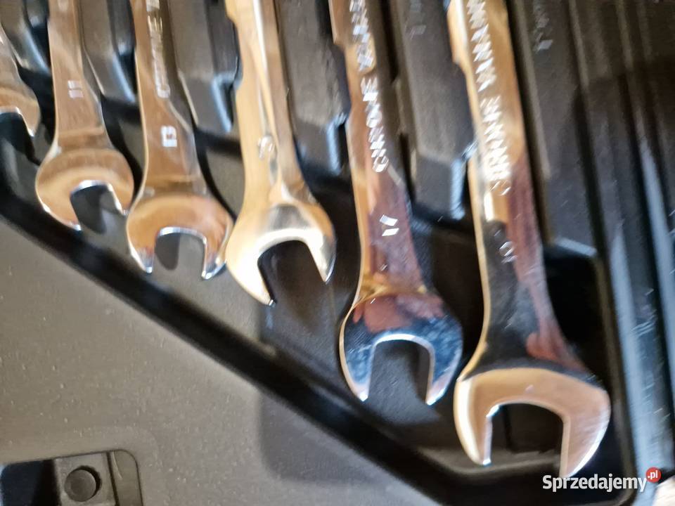 KLUCZE PŁASKIE OCZKOWE Z GRZECHOTKĄ KUTE CrV Klucze Głogowa