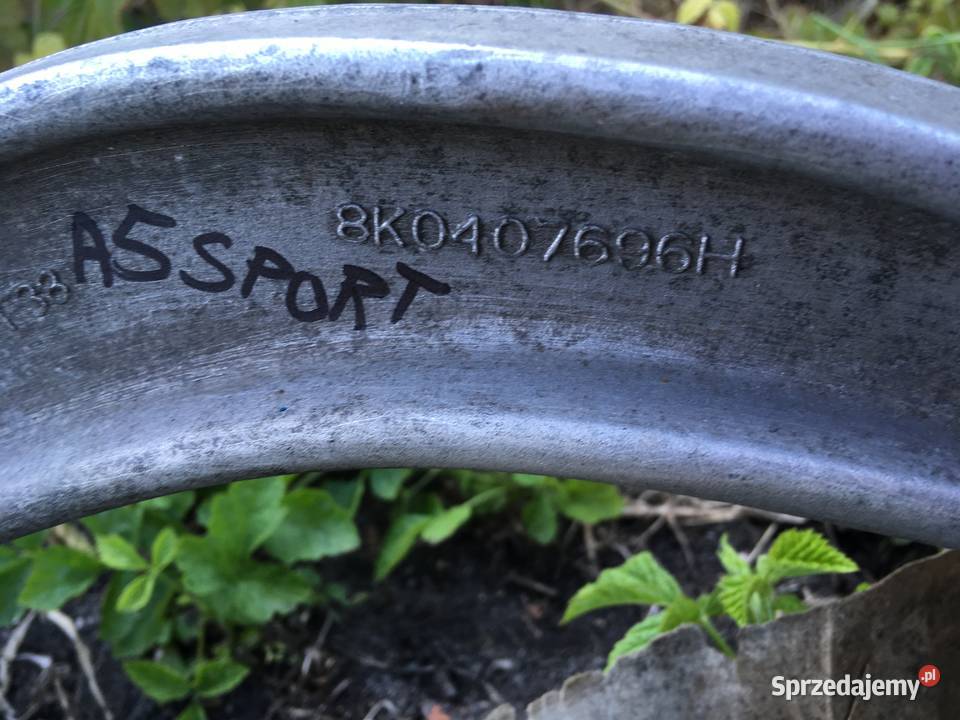 WAHACZ PRAWY DOLNY AUDI A4 A5 Q5 wahacze Szczecin sprzedam