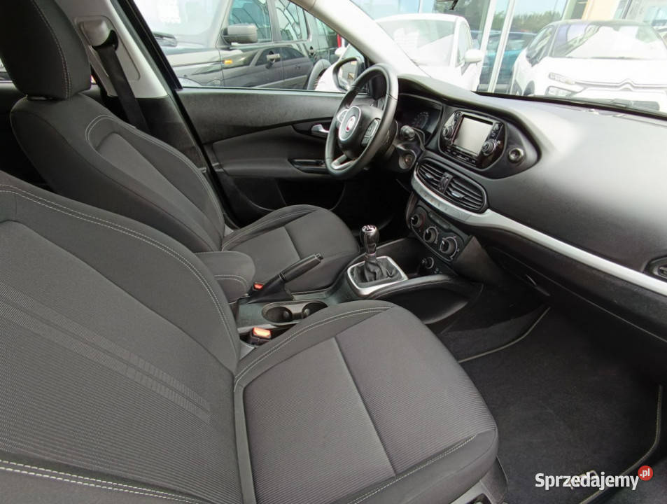 Fiat Tipo SW 13 95 Easy hak NAVI kamera grzane małopolskie Nowy Sącz