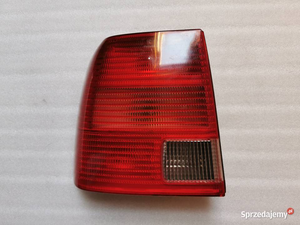Lampa Lewy Tył Tylna Lewa VW Passat B5 Sedan Oświetlenie Wyszków
