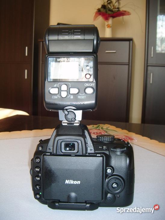 Nikon D5000 lampa nikon SB600 Aparaty