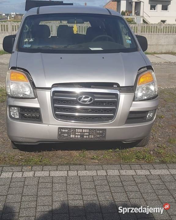 Uszkodzony samochód Hyundai H1 Olesno