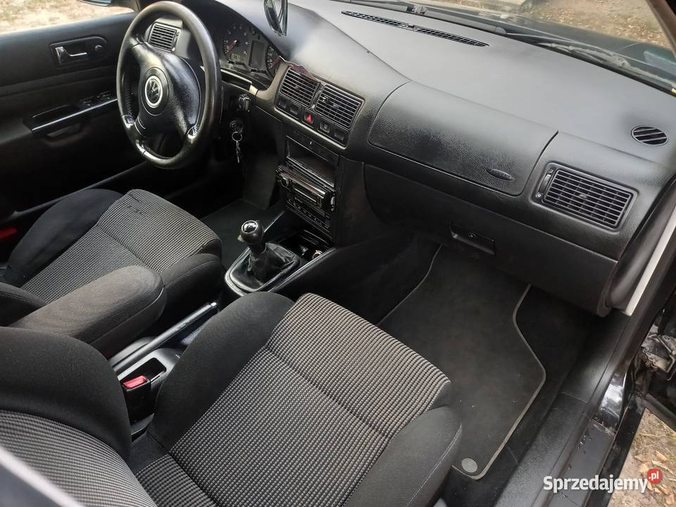 Sprzedam Golfa 4 16Sr mazowieckie Kałków