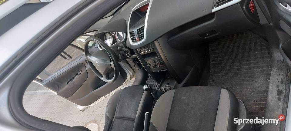 Peugeot 207 2007r 14 Benzyna DB Stan Klima manualna zachodniopomorskie Wałcz