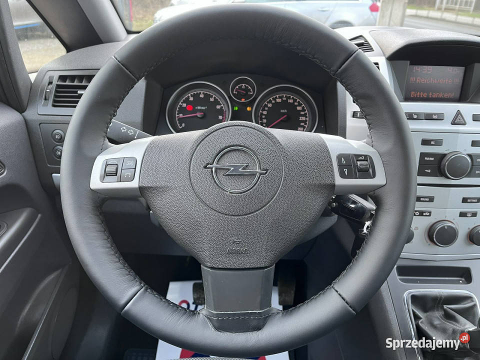 Opel Zafira 18 7osób Klima Grzane Fotele el Częstochowa