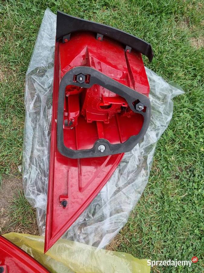 Lampy tylne VW Golf 5 Kombi oryginalne Lampy tylne Olesno sprzedam