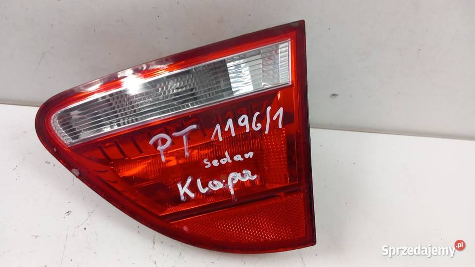 SEAT EXEO SEDAN LAMPA TYŁ PRAWA W KLAPĘ sprzedam