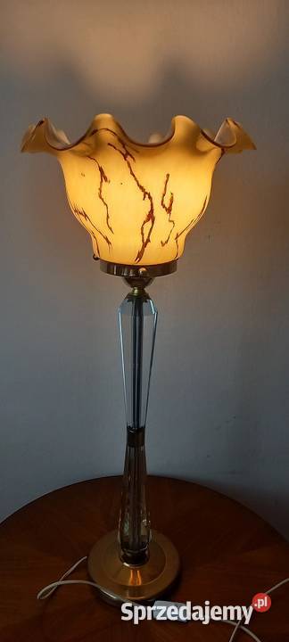 Piękna lampa na kryształowej kolumnie Skierniewice
