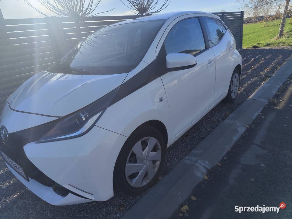 Toyota Aygo benzyna gaz 2015 Rok produkcji 2015 Kozienice
