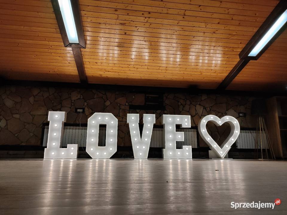 Ciężki dym napis LOVE MIŁOŚĆ ozdoby kwiatowe Spała obsługa imprez