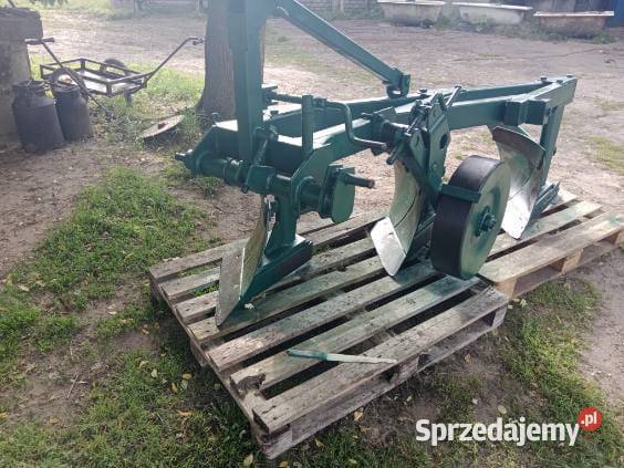 Pług 3 skibowy zagonowy nieuszkodzony Dalików sprzedam