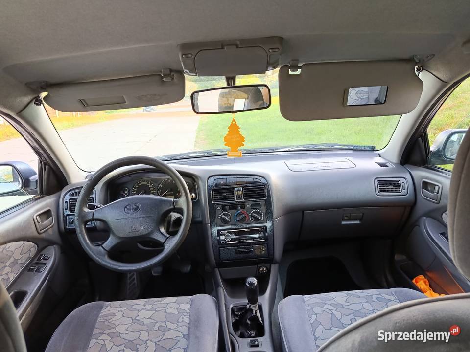 Toyota Avensis 18 gaz LPG długie opłaty Płock