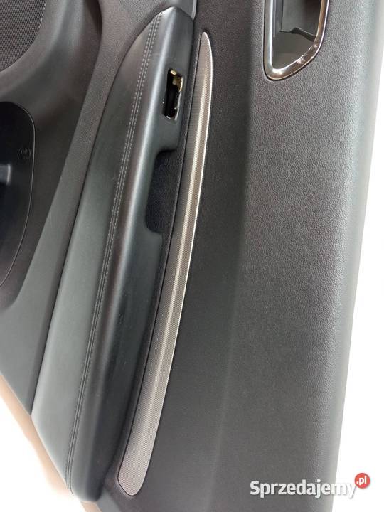 TAPICERKA BOCZEK PRAWY TYŁ Dodge Durango III Rok produkcji 2018