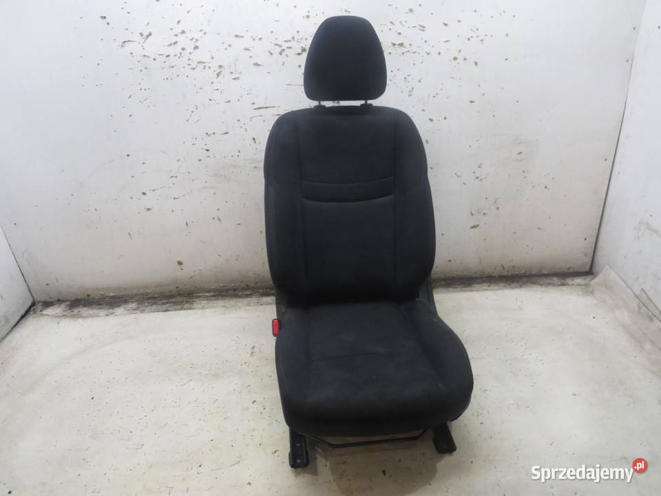 FOTEL PRAWY PRZÓD PRZEDNI XTRAIL III T32 osobowe sprzedam