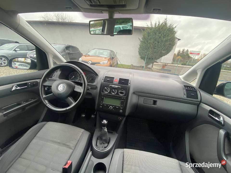 Volkswagen Touran 1968cm3 Paniówki