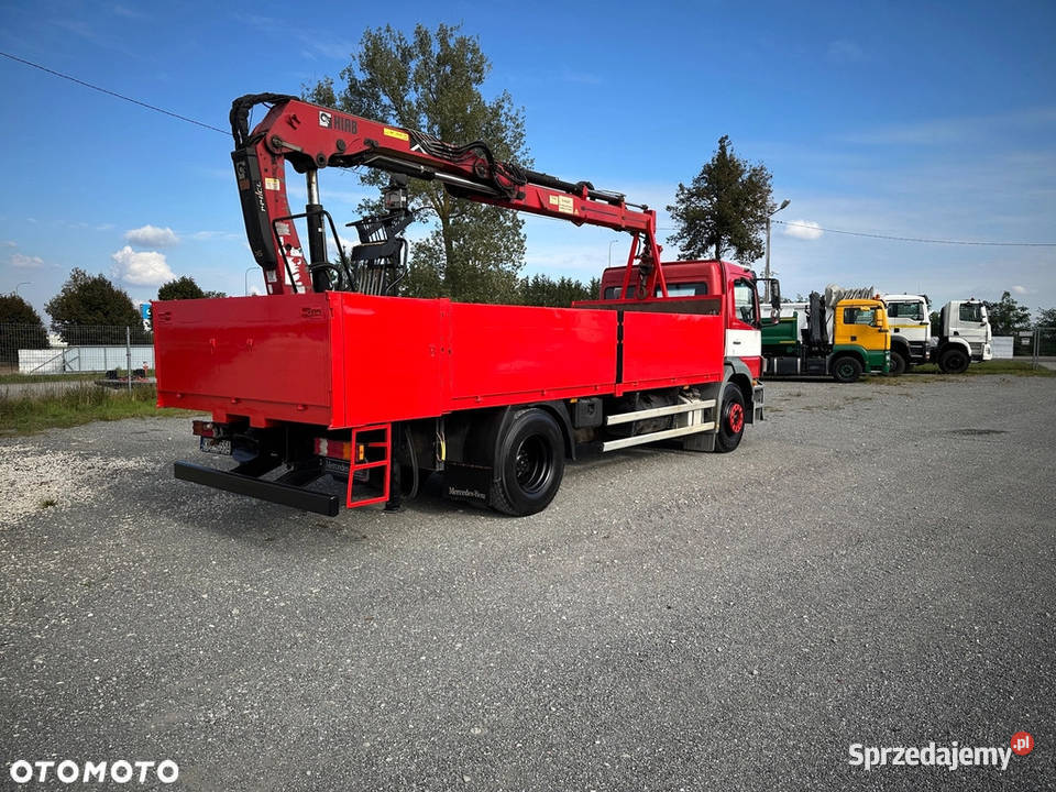 MercedesBenz Axor 1828 skrzyniowy HDS Hiab Łomża