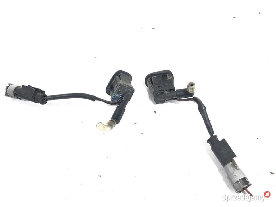 DYSZE SPRYSKIWACZY BMW E39 9503 8361039