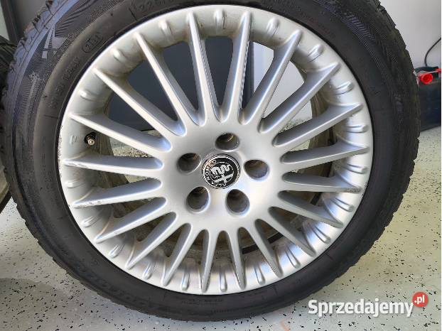 Aluminiowe koła z oponami zimowymi 1722550